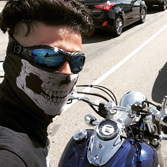 wolfahmed's tweet photo. Friends are piece of shit. #brotherhood https://t.co/QxQxOqKxqB