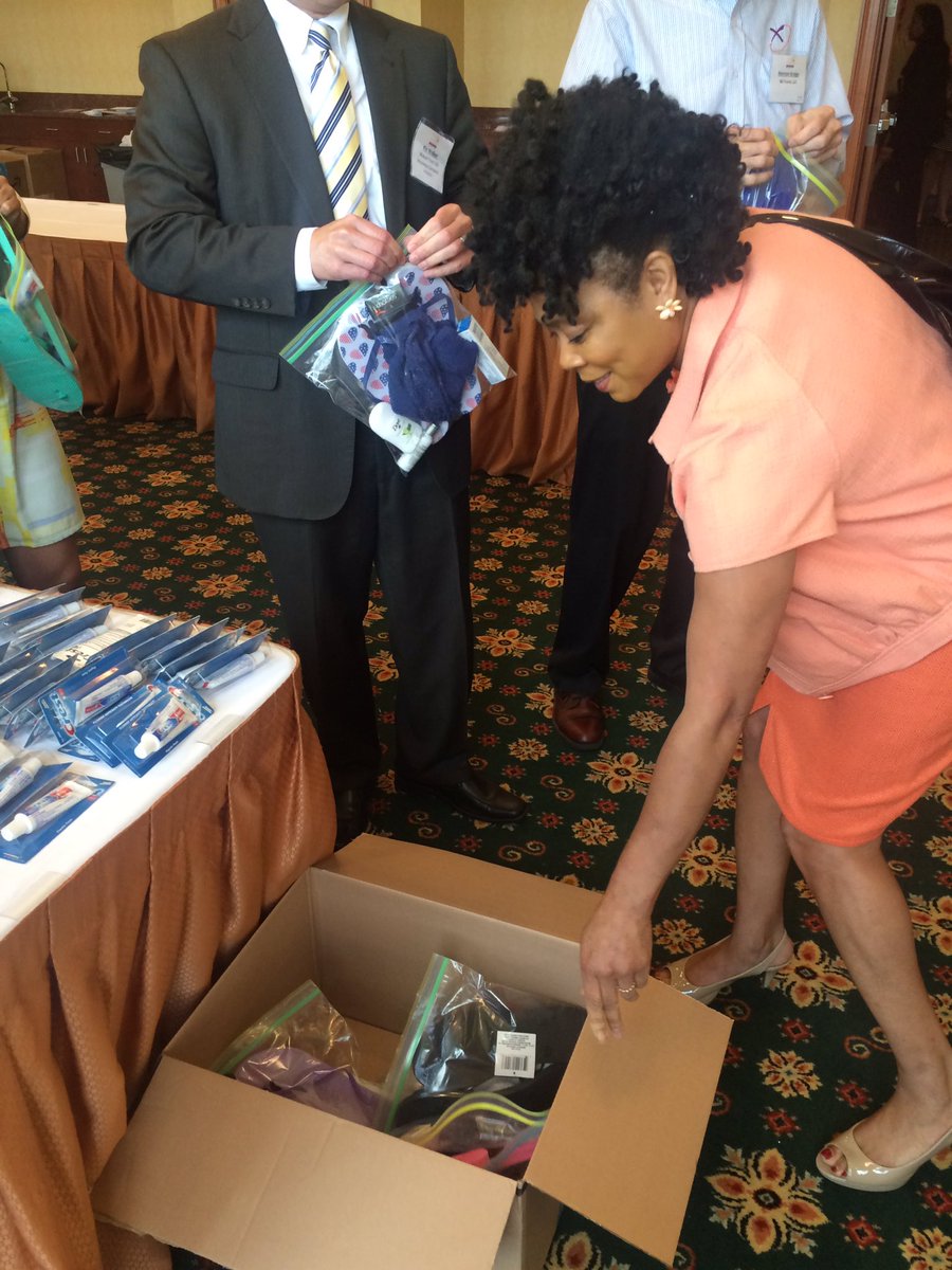 milhouseinc's tweet photo. "It just feels good to give back," @milhouseinc Cheryl McPhearson #101bb @WINGSProgramINC https://t.co/X3OFlBvxwP