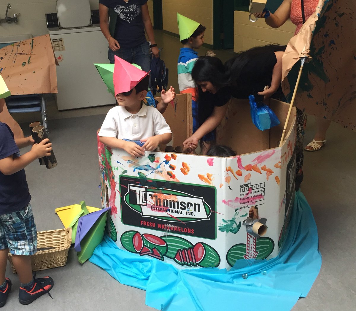 joanne_cfoster's tweet photo. Having fun on #familyfriday finding treasure and playing with our pirate ship @YRDSB @hgbernardps #bbfk https://t.co/I3ND484fhx