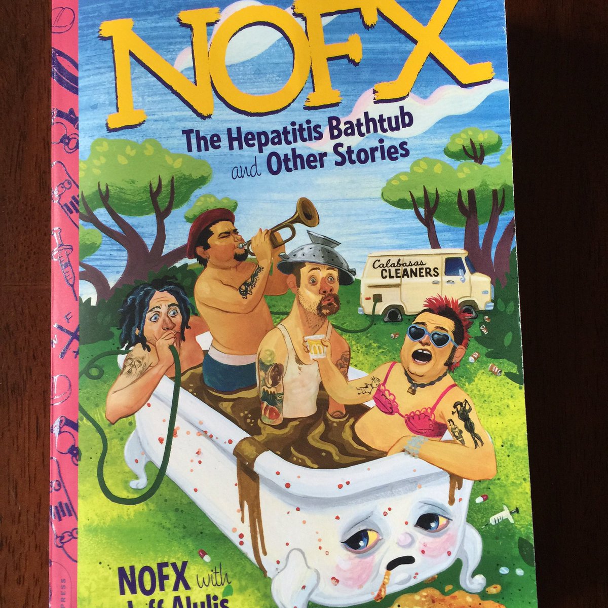 HBSurroundSound's tweet photo. @NOFXband thanks for helping me get through an 11 hour flight https://t.co/vGSGBLzbxt