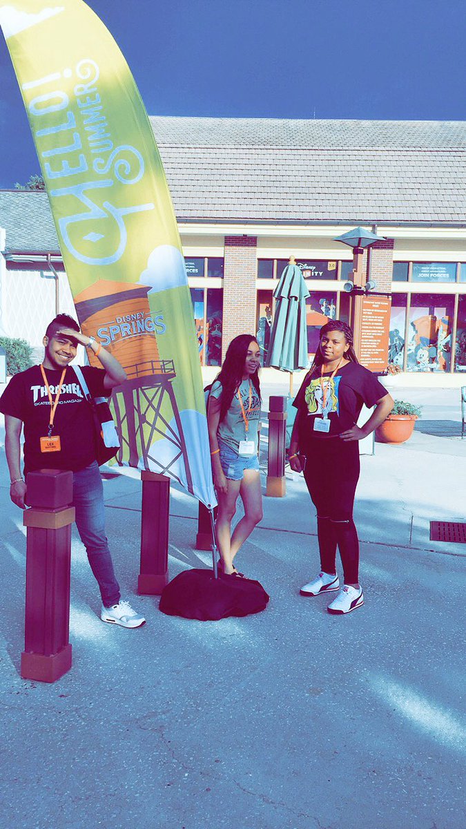 _Philly1st's tweet photo. Philly is reppin hard this week for the National Summit on Youth Activism hosted by @truthinitiative
#FLfinishers https://t.co/WQC0ihpJUG