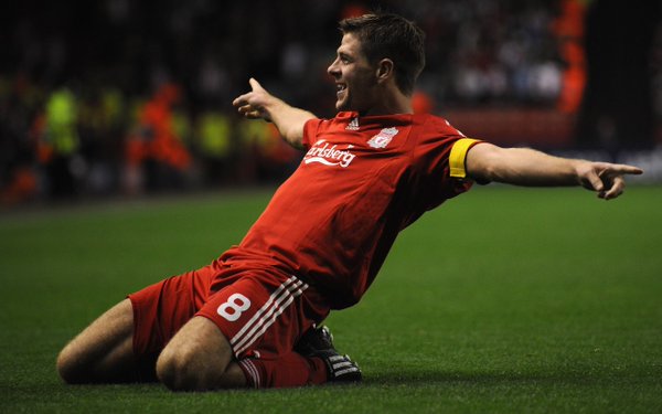 MotivacionesF's tweet photo. "Cuando esté moribundo, no me lleven al hospital; llévenme a Anfield. Allí nací, y allí moriré" - Steven Gerrard. https://t.co/AWHOAlRuiw