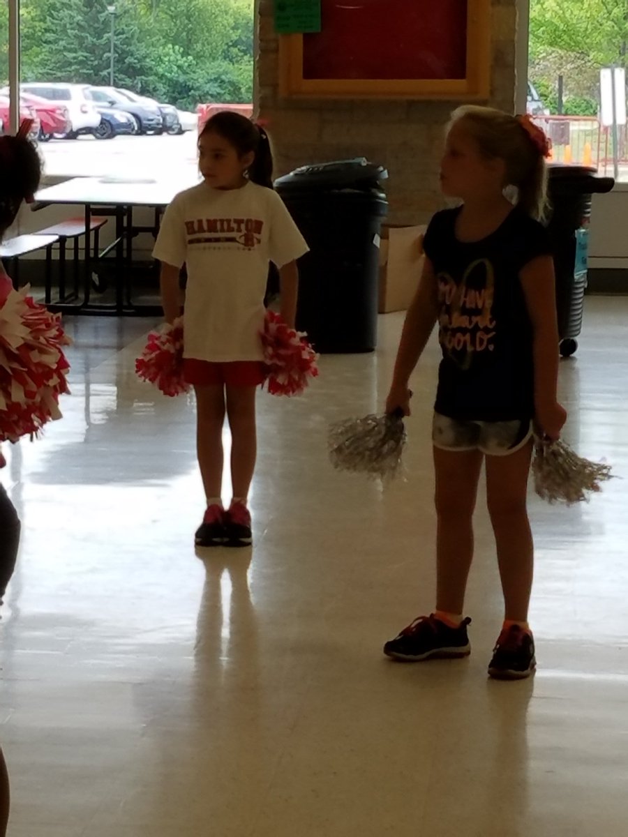 regina_wolter's tweet photo. #lifeatkohls #thankyou #store91 Happy to have off so I never miss little moments like this! https://t.co/lfaZrdyAcd