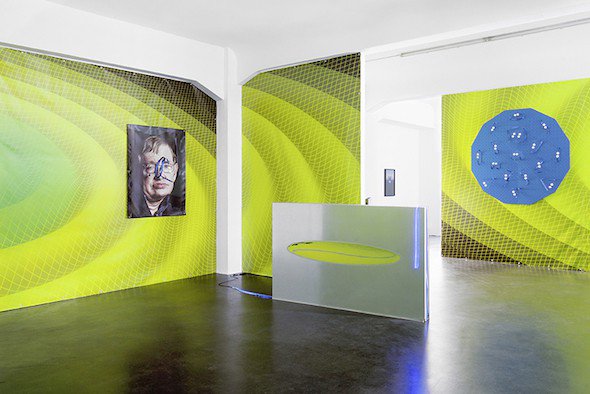 Exhibition // <a href="/LucaPozzi_lp/">Luca Pozzi</a> plays with #space and #time in ‘Discovery &amp; Premonitions’ ow.ly/7hpj302gX0k