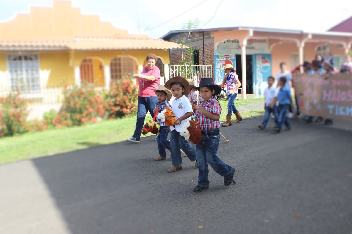 municriodejesus's tweet photo. Celebración del día del niño (a). https://t.co/kFIBSkTs3l