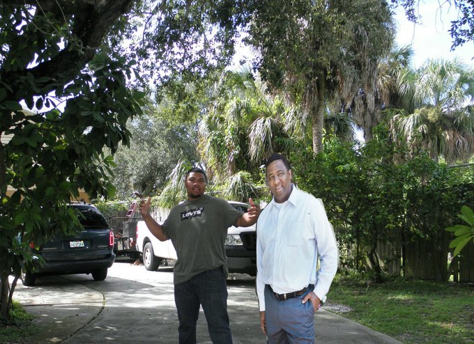 Mr. Bush really be gang bangin on P Block. @jcash813 😂😂 https://t.co/YLeyRiIpsB<a class="tags" target="_blank" title="On Twitter" href="/?out=eyJ0eXAiOiJKV1QiLCJhbGciOiJIUzUxMiJ9.eyJpYXQiOjE3MjUzNTc3NDgsImlzcyI6InR3cG9ybnN0YXJzLmNvbSIsIm5iZiI6MTcyNTM1Nzc0OCwiZXhwIjoxNzU2ODkzNzQ4LCJyZWRpcmVjdF91cmwiOiJodHRwczovL3R3aXR0ZXIuY29tL2pjYXNoODEzIn0.N5vHE_mtD8jdVMJdK6Uezf5zKAuMZsrkDwMhzwokbDdKl-qlWT9DEv5oyegutfpvRUGAFBh8Dkg_83EmQhdWNw">@jcash813</a><a href="/tag/fortnite"class="tags"><span>#fortnite</span></a>