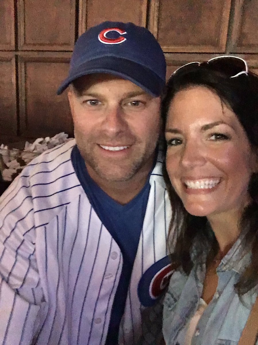 jenn8317's tweet image. go cubs! #barleycorn #upshow