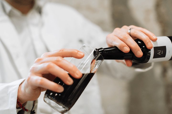 GonzoTorpedo's tweet photo. There's a crazy awesome startup called @IntelligentX_ai that's using #AI to brew beer https://t.co/wrN4YFU8Tc https://t.co/Qx23Pnduv6