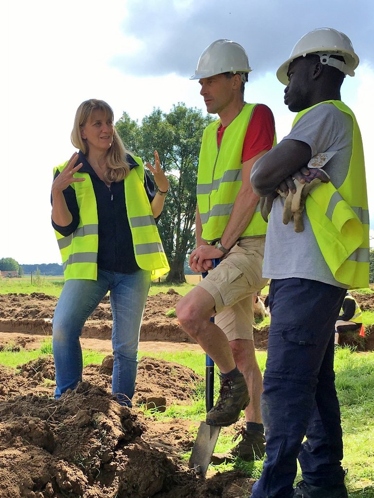 CarenzaLewis's tweet photo. Discussing battlefield archaeology with Rob and Bitte in now-incongruously peaceful 'killing zone' at #DigWaterloo https://t.co/OTZCLJ5LTB