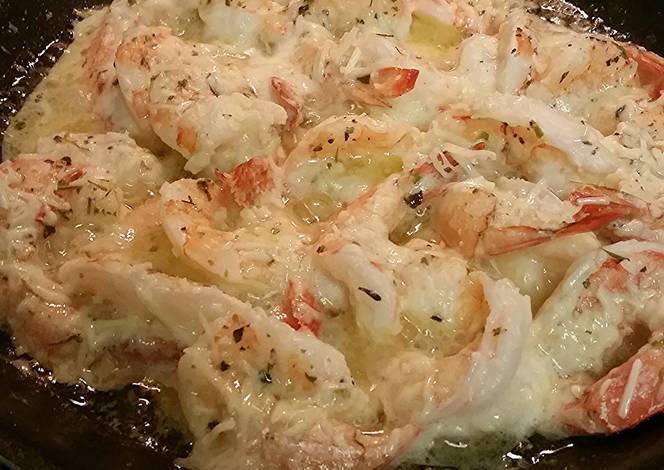 hm_recipes's tweet image. Let's cook Garlic Lemon Butter Parmesan Shrimp by yourself! #hmrecipes ift.tt/1Te8mma