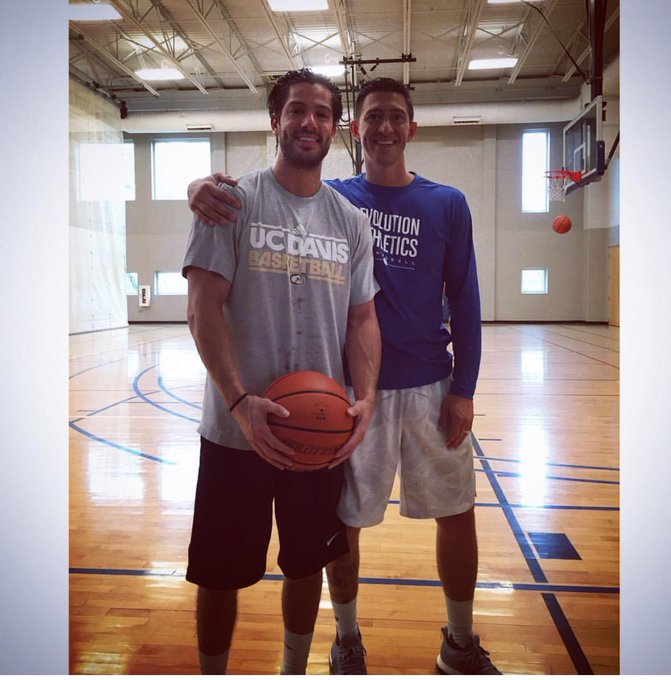 Cnb3eJ7XYAA1o6e.jpg:small