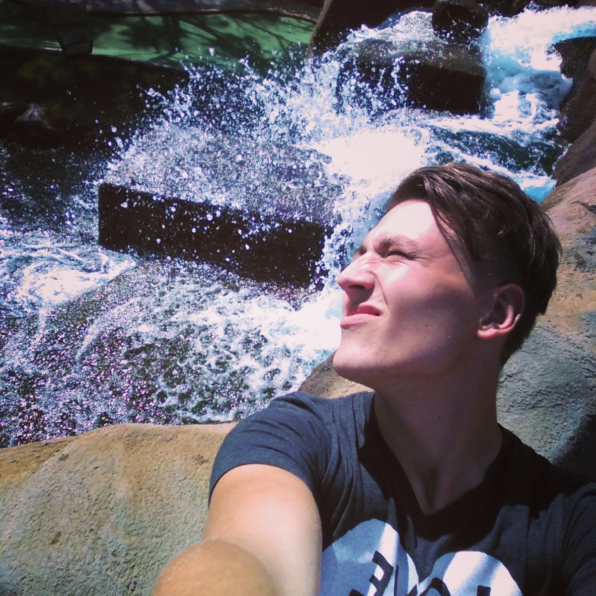 Render_Band's tweet photo. Sick waterfall!!!!!! #sweet https://t.co/gseNtP3w7R