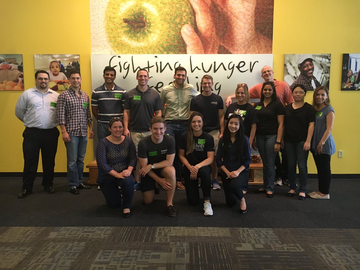 Nintex's tweet photo. Great job! RT @Protiviti: Interns packed 2,869 meals for 2nd Harvest Food Bank of Central FL. #InternDayofService https://t.co/jBEvHgtgN6
