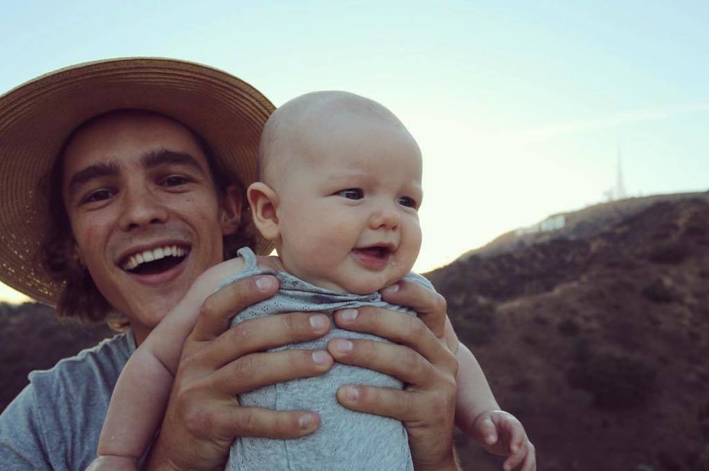 Brenton thwaites (brentonthwaites) Twitter