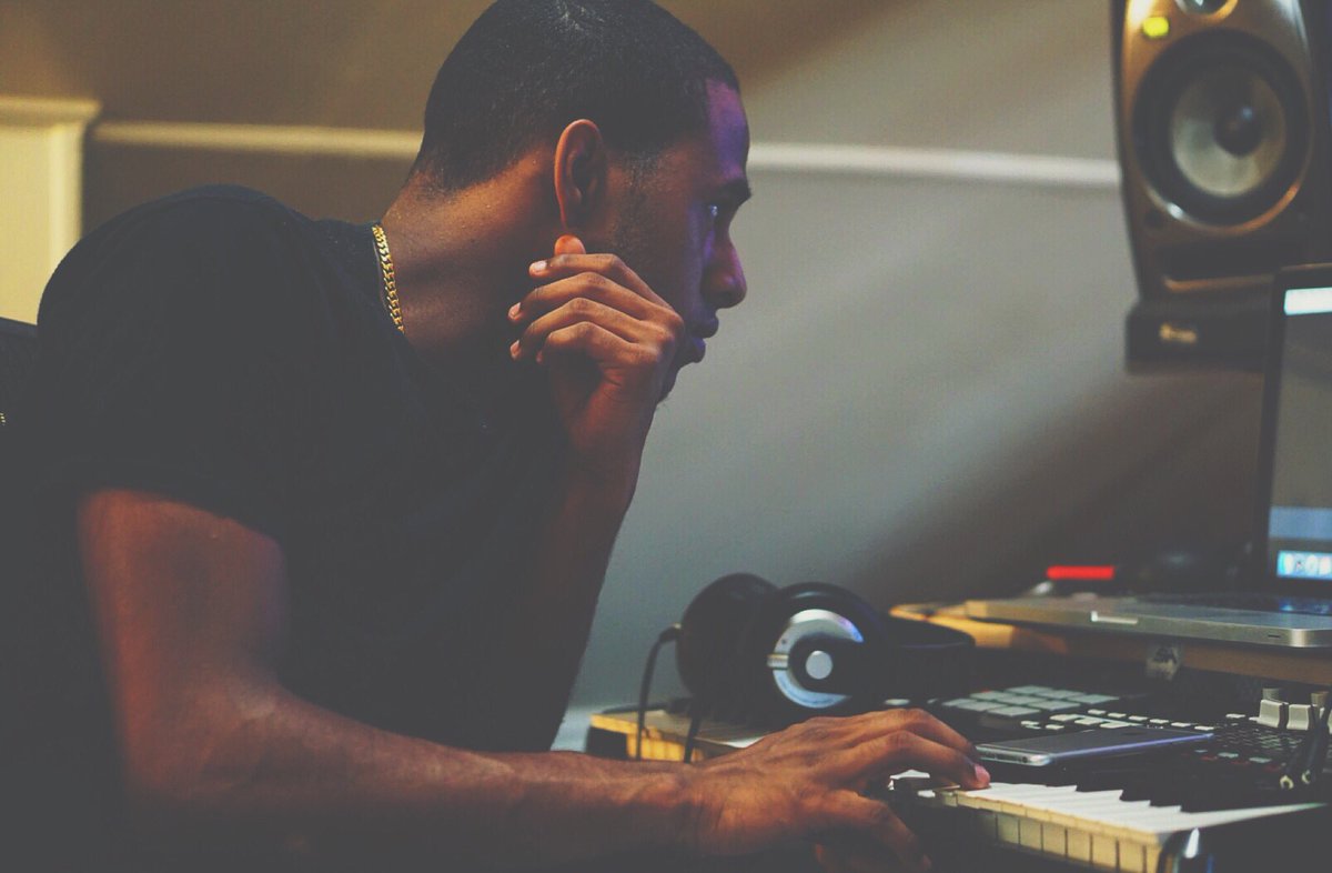 SoundHeightz's tweet photo. Follow @Cedbeats #SoundHeightz https://t.co/IZvD2a3v94