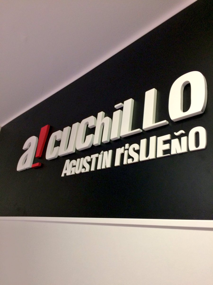 logicalestudio's tweet image. #corporeas #rotulacion #acuchillo #agustinrisueño #leonesp #branding #logicalestudio