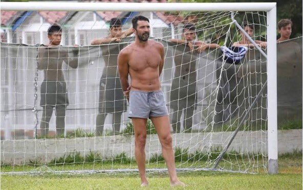 This man just gets better...Gigi away on his holiday....playing in goal after being asked by kids to join in 👏🏻👏🏻👏🏻