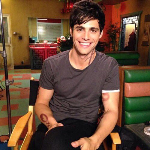 ShadowHunters tweet media