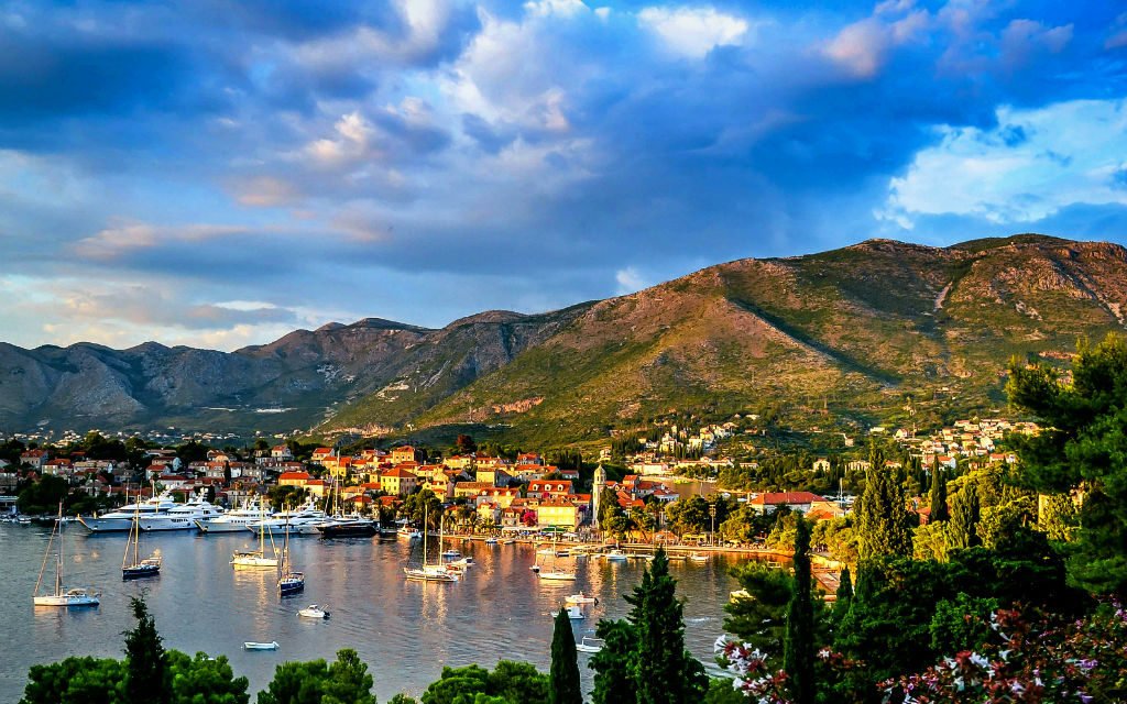 Worldliciouz's tweet photo. Check out my Provenance Guide to Croatia https://t.co/Mb6TKIdhV6 @ProvenanceMag https://t.co/91nKJB1OaG