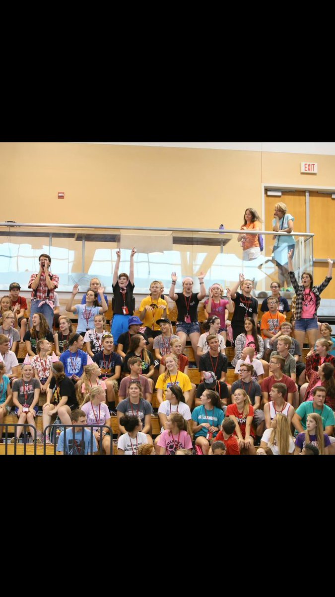 emmertkatie1's tweet photo. When mom says you're having pizza for supper💸 #sgucamp #huddle4 https://t.co/WY5IKHMN0I