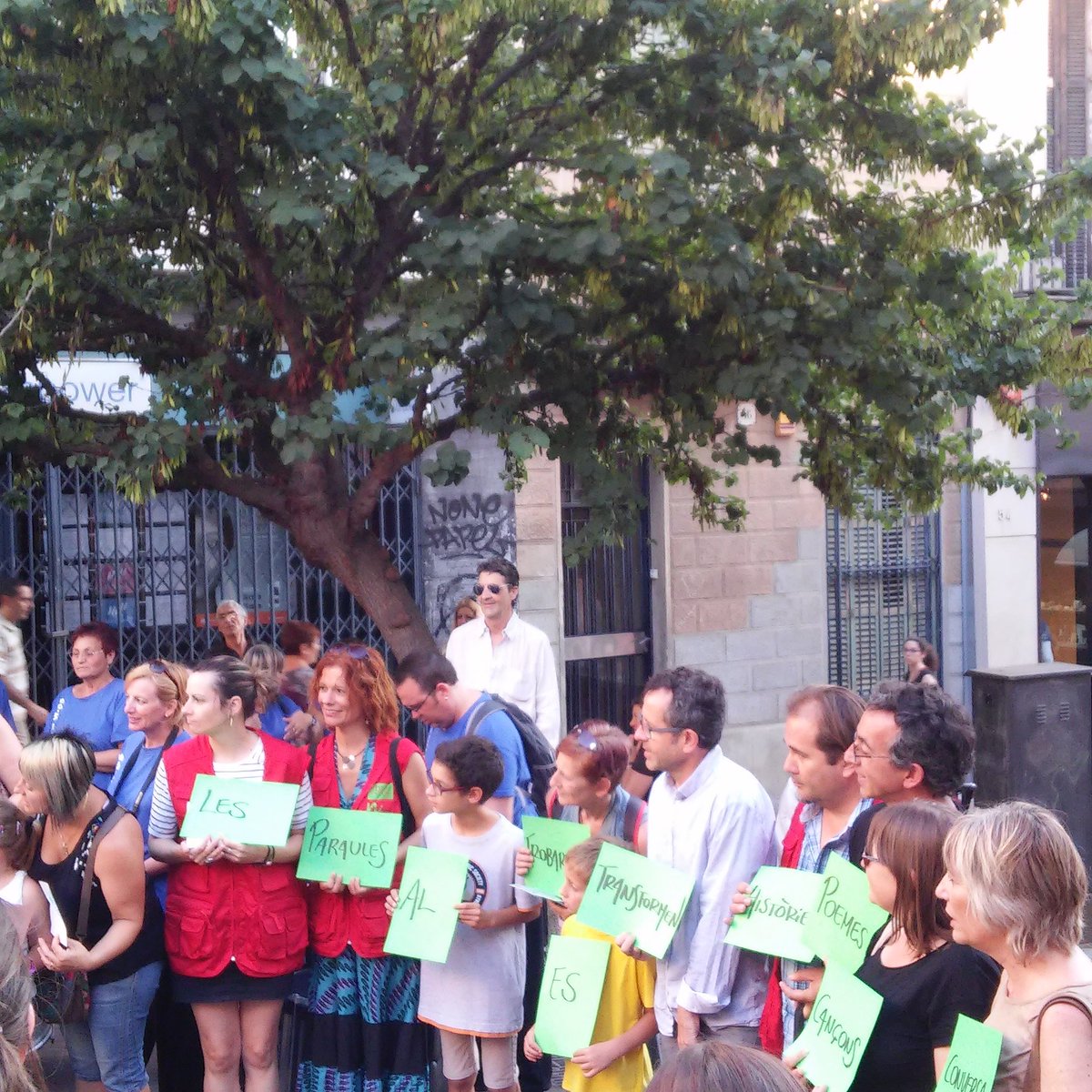 A #Terrassa llibres i persones ens busquem... Ara tenim 11 #Arllibre per trobar-nos! Enhorabona, per molts anys més!