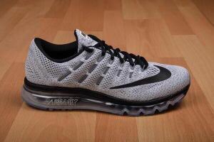 bdSneakers's tweet photo. Ces AM 2016 te plaisent ? 
Alors commande les vite pour 95 euros sur notre site 🏴
https://t.co/GwKWiEImjn https://t.co/cBIpKEEUQB