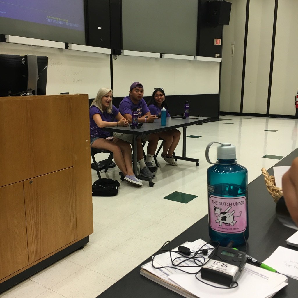 OTL_Justin's tweet photo. The UAlbany student experience!!!!! Savanah Kelley Hong Huang Aneliz Hernandez https://t.co/Up2wHxOLsV