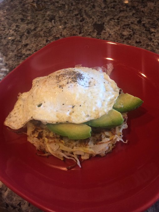 Yellow squash &amp; red potato pancake topped with avocado and an over easy egg! #yummy #healthyfood https://t<a href="/tag/healthyfood"class="tags"><span>#healthyfood</span></a><a href="/tag/yummy"class="tags"><span>#yummy</span></a>