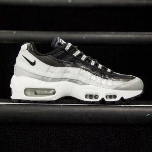 bdSneakers's tweet photo. 🏴AM 95
   95 euros 
🏴https://t.co/GwKWiEImjn https://t.co/LXarHp06Z2