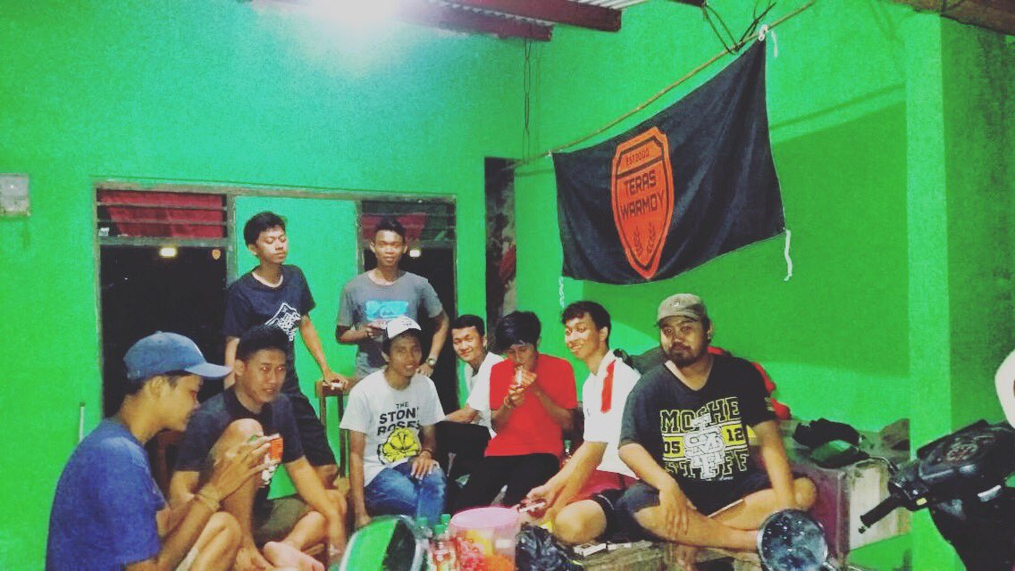Ceritanya mau piknik ke bandung, eh ga dapet izin dari nabi #PersijaDay #TerasWarmoy
