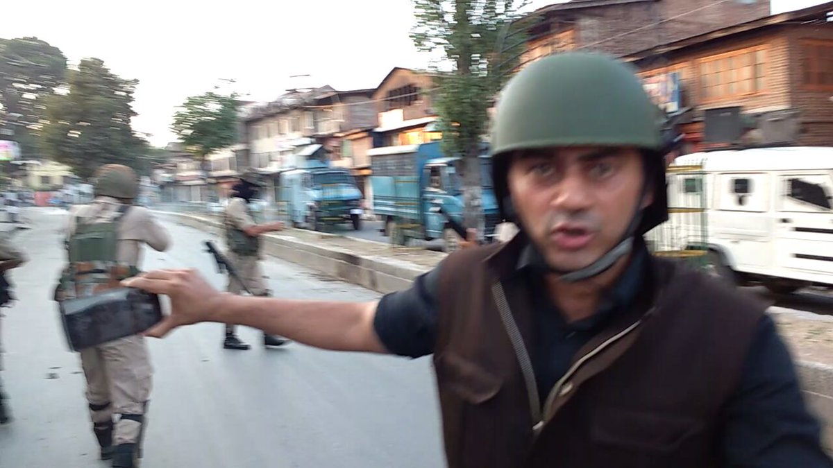 gauravcsawant's tweet image. Caught some stone pelting action on camera. Those who have issues with the pump action pellet gun must witness this