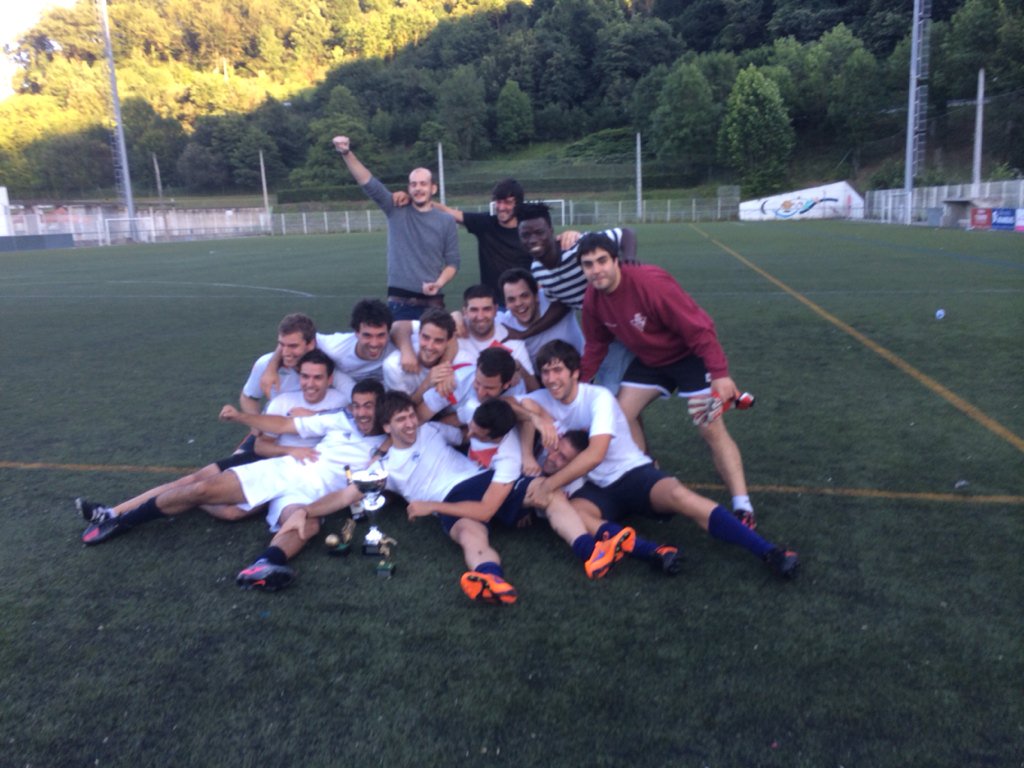 <a href="/UdakoTxapelketa/">Udako torneua</a> -ko Mutiletan irabazle <a href="/OrissuainKE/">ORISSUAIN K.E.</a> !!

ZORIONAK!!!

<a href="/CemenCrew/">the cemen crew</a> -ri 1-0 irabazita!!