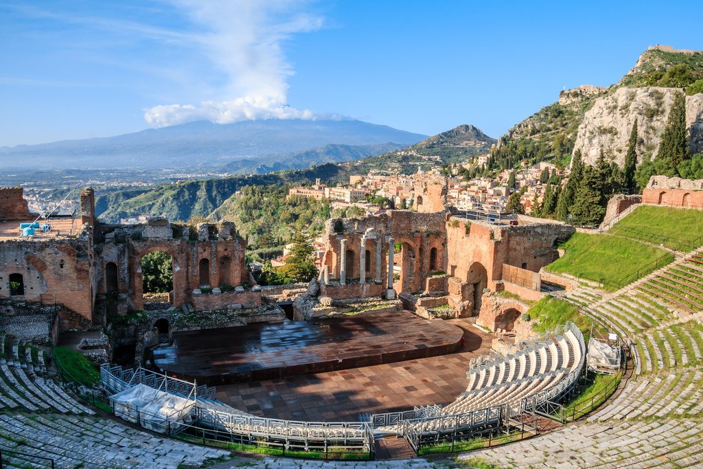 Diretta GIRO d’Italia 2017 Tappa 5: partenza Pedara arrivo Messina Streaming Live Rai TV oggi 10 maggio - Foto di Taormina