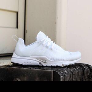 bdSneakers's tweet photo. 🏴Nike Presto
    95 euros
🏴https://t.co/GwKWiEImjn https://t.co/T278C5Ybt0