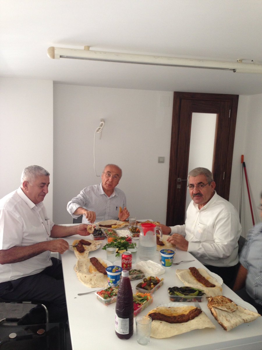 Periosman's tweet photo. @SosluMedya @Neotempohaber https://t.co/kH5OSpvq8w
