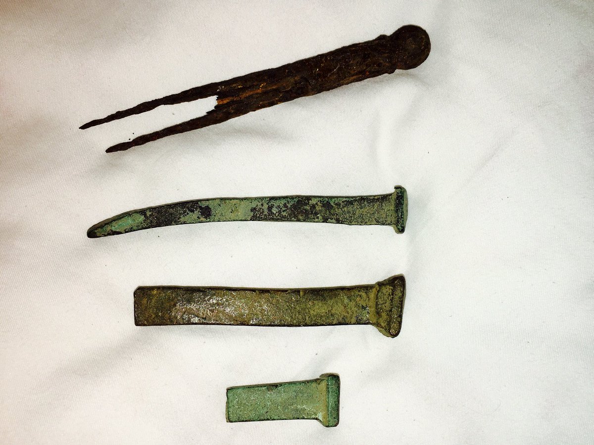 KenerlyKeith's tweet photo. Iron map dividers &amp; 3 Bronze spikes 2 Snapped when Ship hit Coral Reef n Hurricane 1715 Wreck Site Florida coast https://t.co/LvdL0TTtIu
