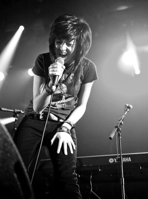 grimmiesteam's tweet photo. I love how her passion and love for music hasn't changed one bit throughout the years https://t.co/quQxYO3YpP