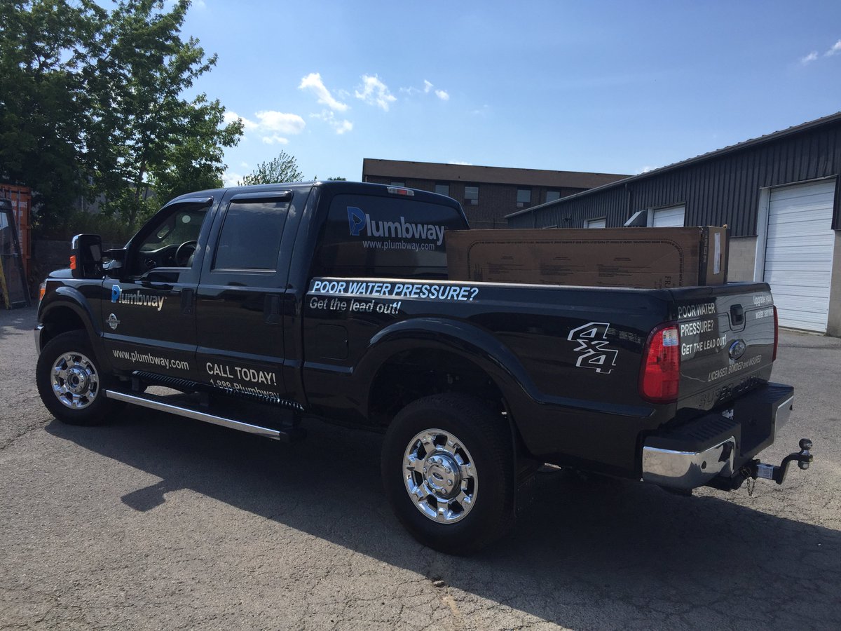 ZingSigns's tweet image. Check this nice new truck graphic we did for Plumbway #HamOnt