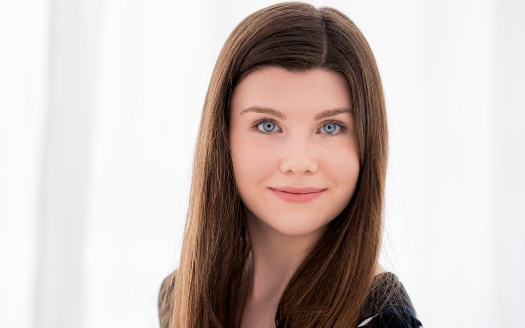 Ava | Senior Session saansphotography.com/2016/03/20/ava…