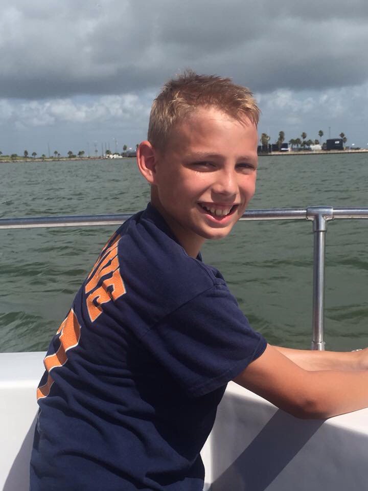 bcoop4real's tweet image. So close to the @astros juice box but will have to wait for my next trip to make my 1st game. #goastros