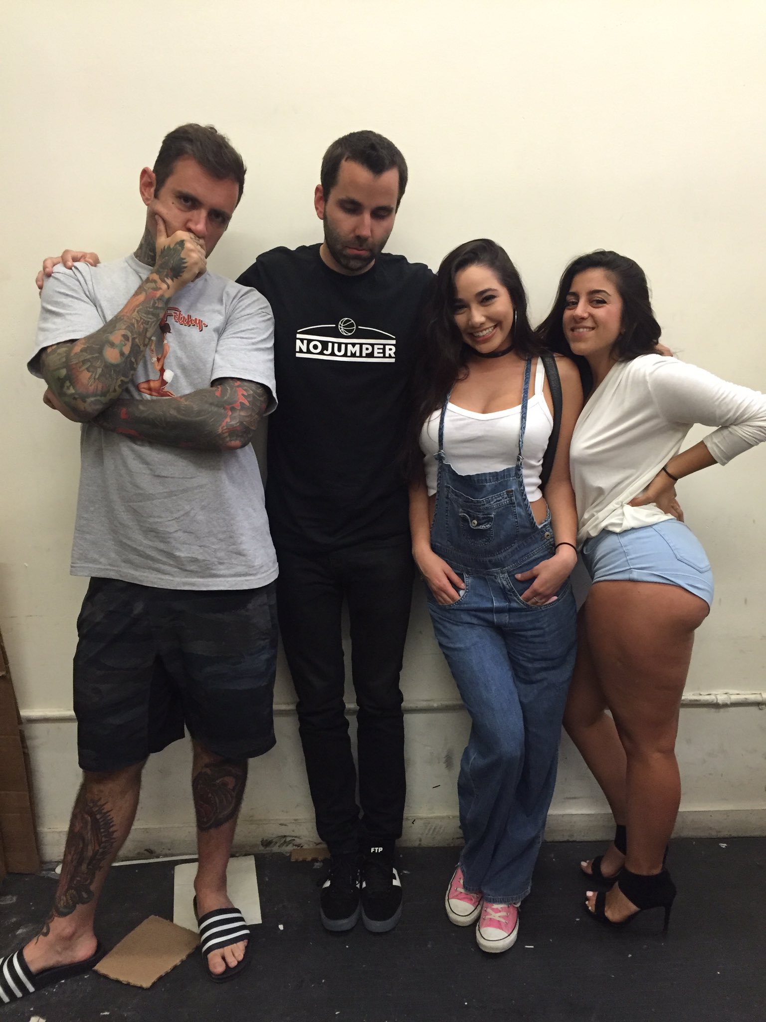 Adam no jumper threesome - free nude pictures, naked, photos, adam22 on Twi...