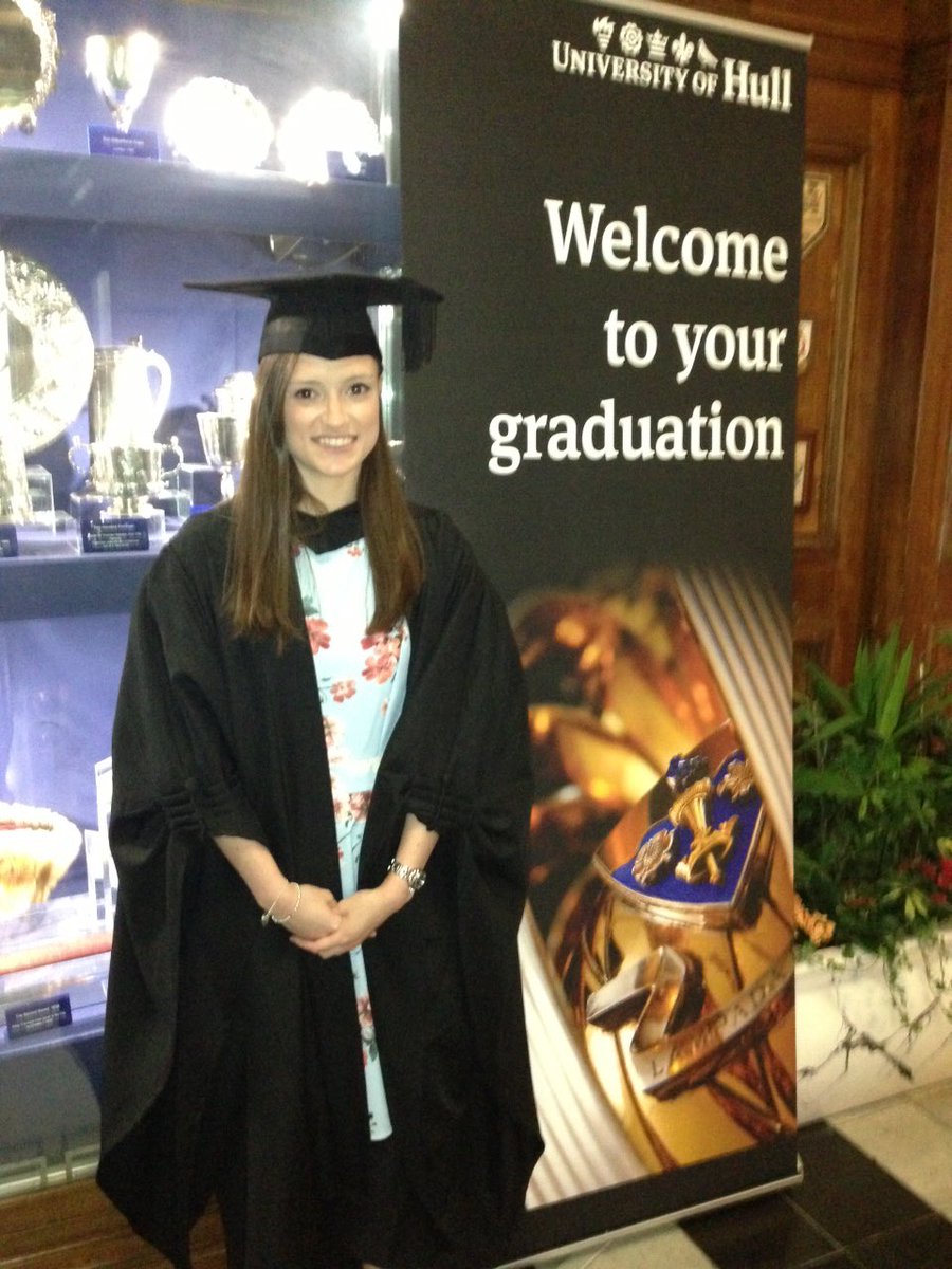 GemArmstronggg's tweet photo. @UniOfHull thank you for everything, the best and most interesting 3 years of my life https://t.co/KwvBK4xDE5