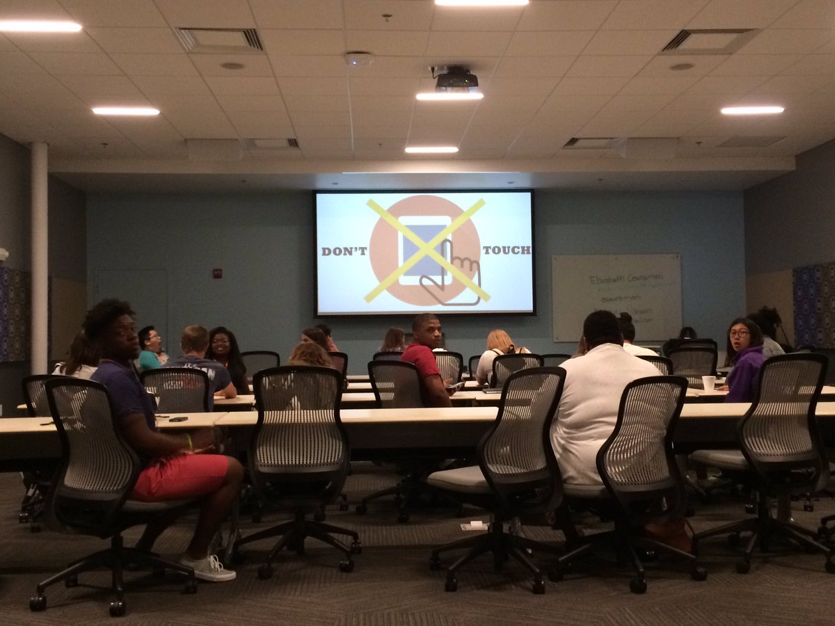 _WCYC_'s tweet photo. Thank you @FullSail and @truthinitiative! We had a fun, full day. #FLfinishers https://t.co/UfAF7FVpER