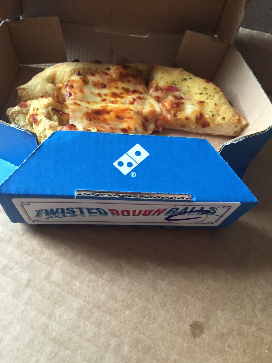 LauraKJames's tweet photo. @Dominos_UK ordered cheesy dough balls, got garlic bread. Also wrong pizza base #sadtimes #wrongorder #nobbq #pizza https://t.co/HspdK81w73