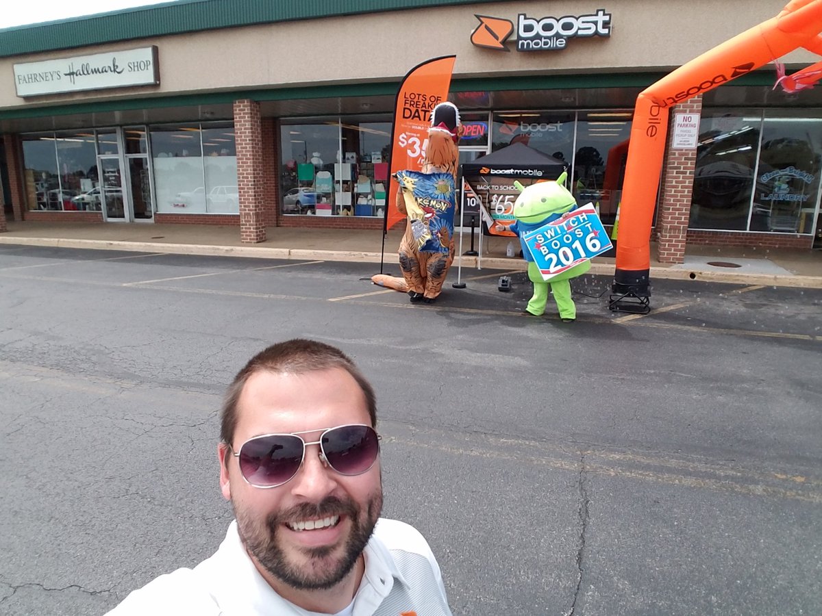 BoostMikeBoost's tweet image. We R Not Done Yet #Boosttakeover #Hypersidewalk @fijiwireless @Allin_SPG @shawnatspg @dean_hyperlink @hyperlinkusa