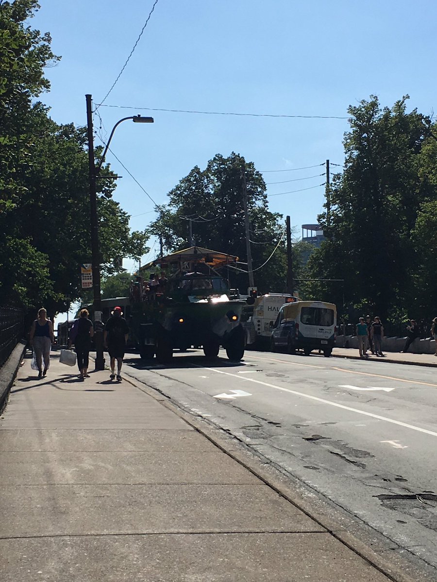 HaliBreaking's tweet photo. RT @HfxKimberlee: Harbour hopper stuck on a phone line on spring garden. Lane to DT blocked. #halifax @Hfx_Traffic https://t.co/Rd8tDKFihc