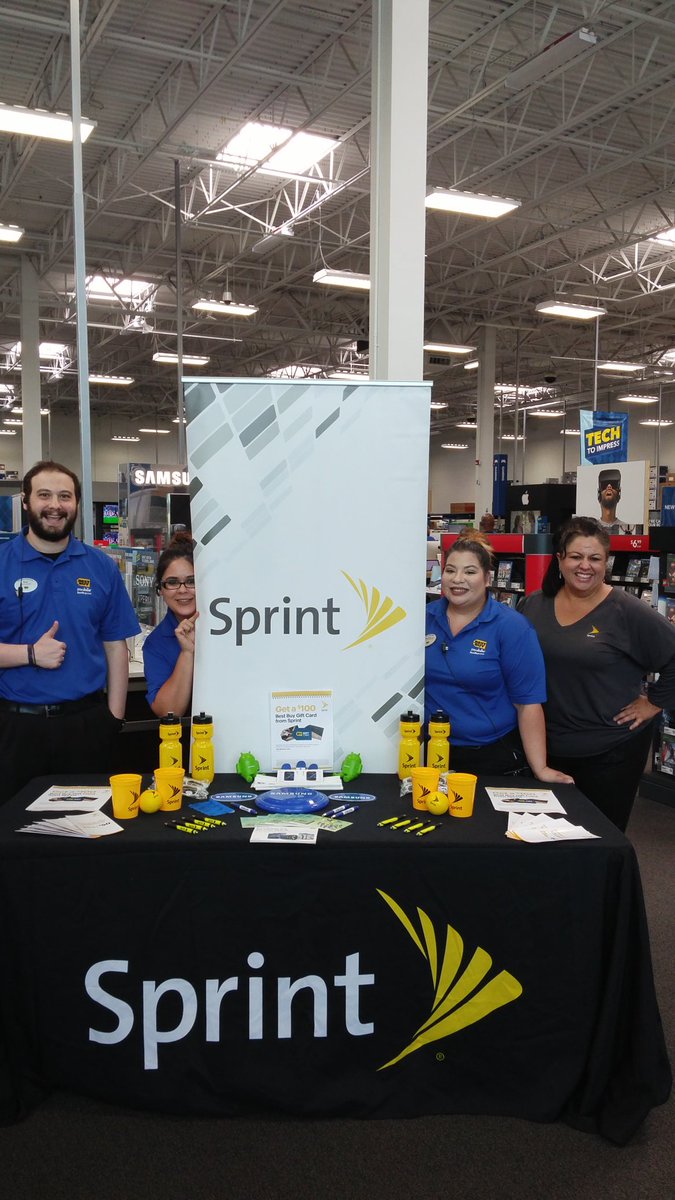 lchapa001's tweet image. #FocusFriday #TableEvent #StreetFighterEvent @htownbombs @Dawnmccarter11 @SprintCentralTX