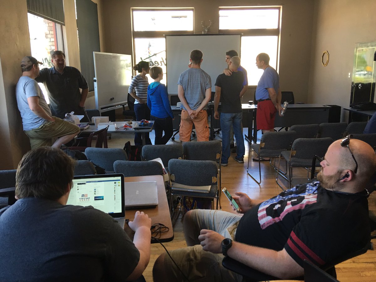 TrailheadBoise's tweet photo. Calm before the #hackathon storm.. @BoiseCodeWorks #boise #codes #fullstackbootcamp https://t.co/NrCLhUWO3g