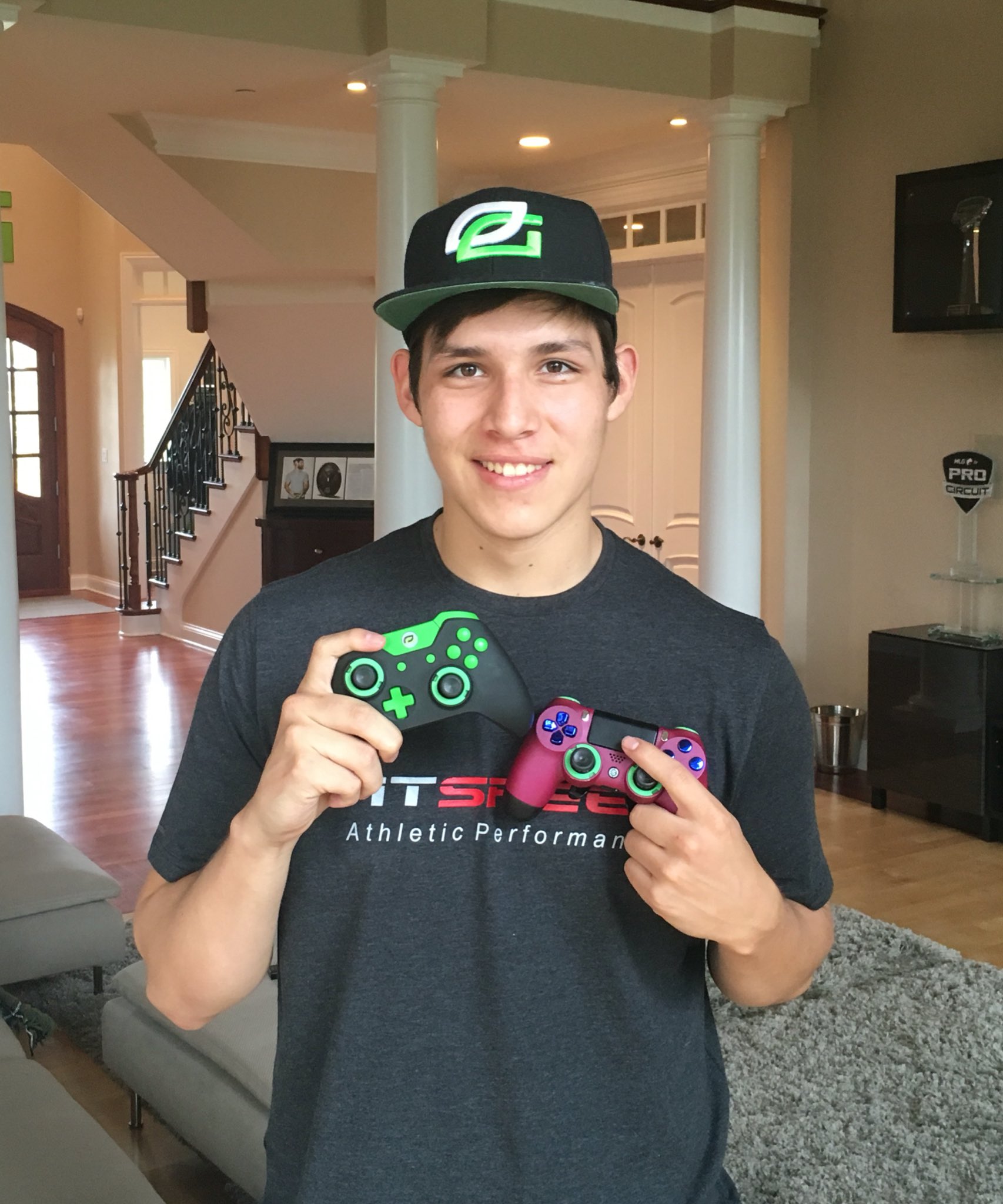 OpTic Pamaj on X: "Win a SCUF Infinity1 or Infinity 4PS, 2 Winners! Must  follow ME & @ScufGaming & RT this tweet to enter! #Pam900k  https://t.co/GXhzkch5xL" / X