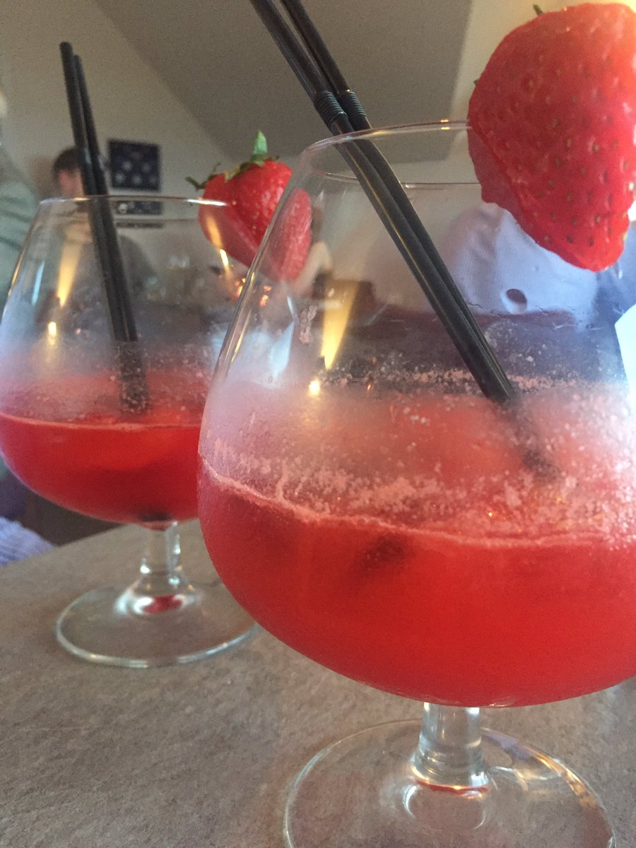 Strawberry Gin from <a href="/TheGinBothy/">The Gin Bothy</a> <a href="/Thetayberryadam/">adam newth</a> 👊👊👊 #lovetheberries
